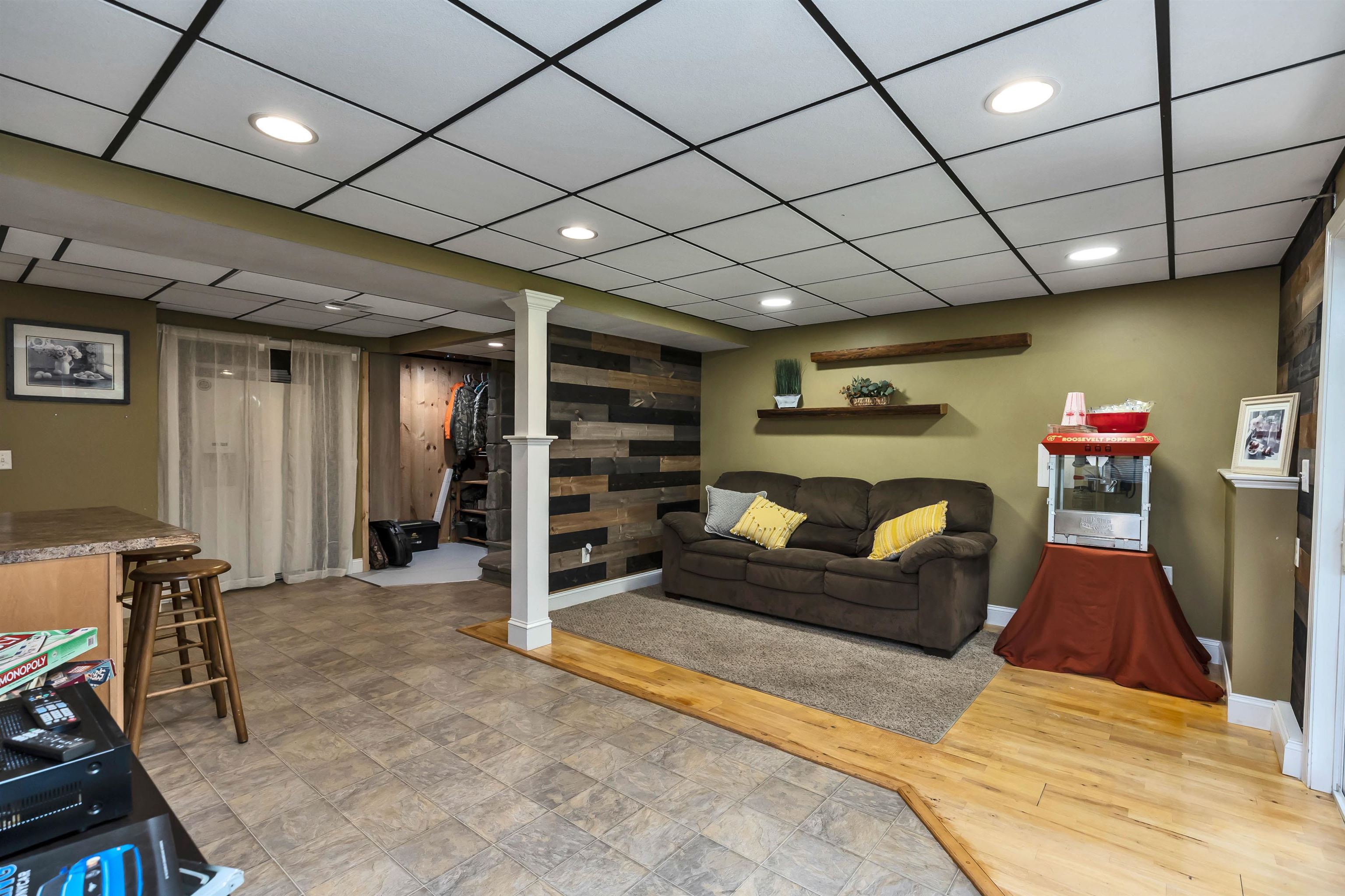 277 Buckley Road Weare, NH 03281 - Photo 17 of 40