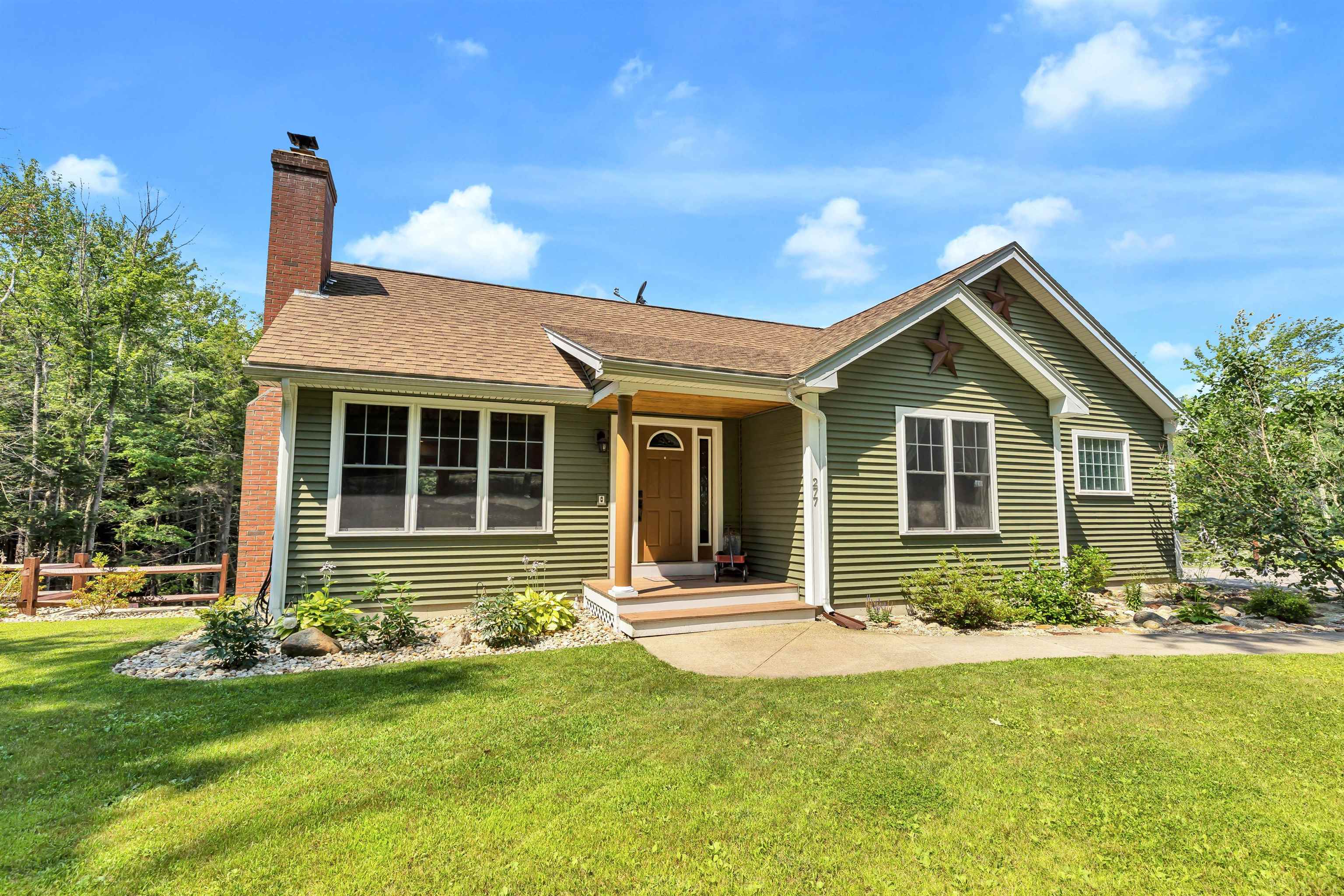 277 Buckley Road Weare, NH 03281 - Photo 2 of 40