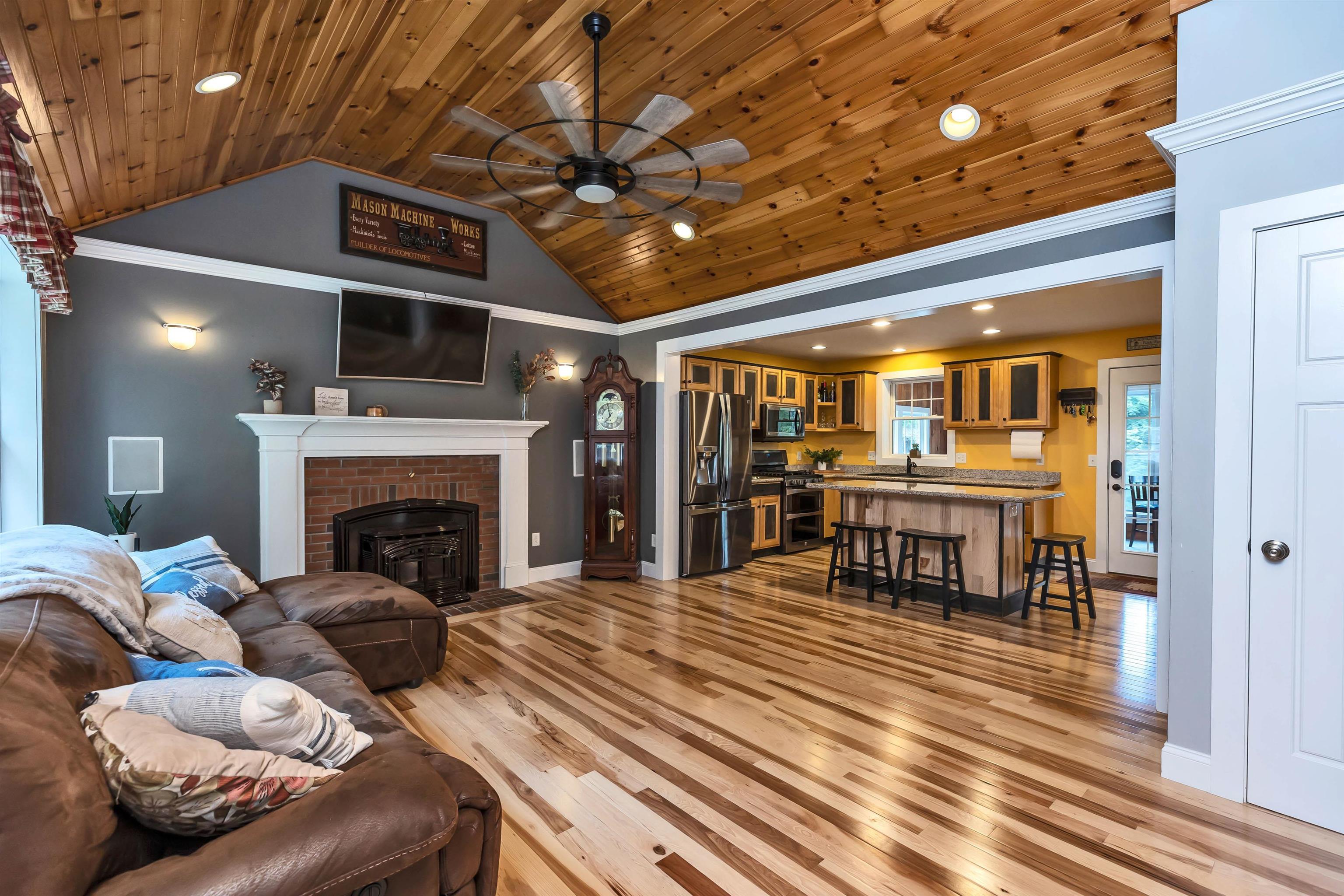 277 Buckley Road Weare, NH 03281 - Photo 35 of 40