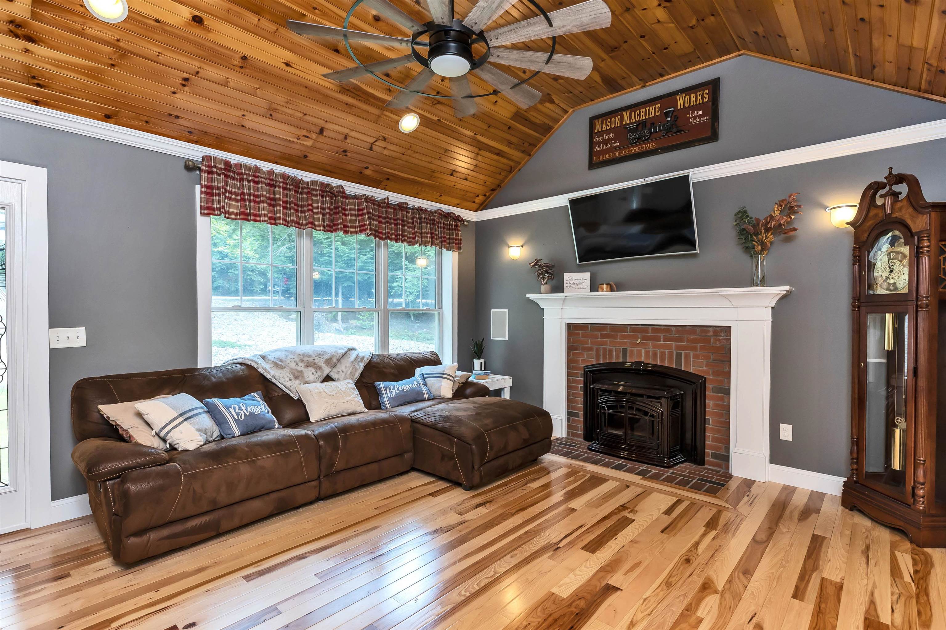 277 Buckley Road Weare, NH 03281 - Photo 36 of 40