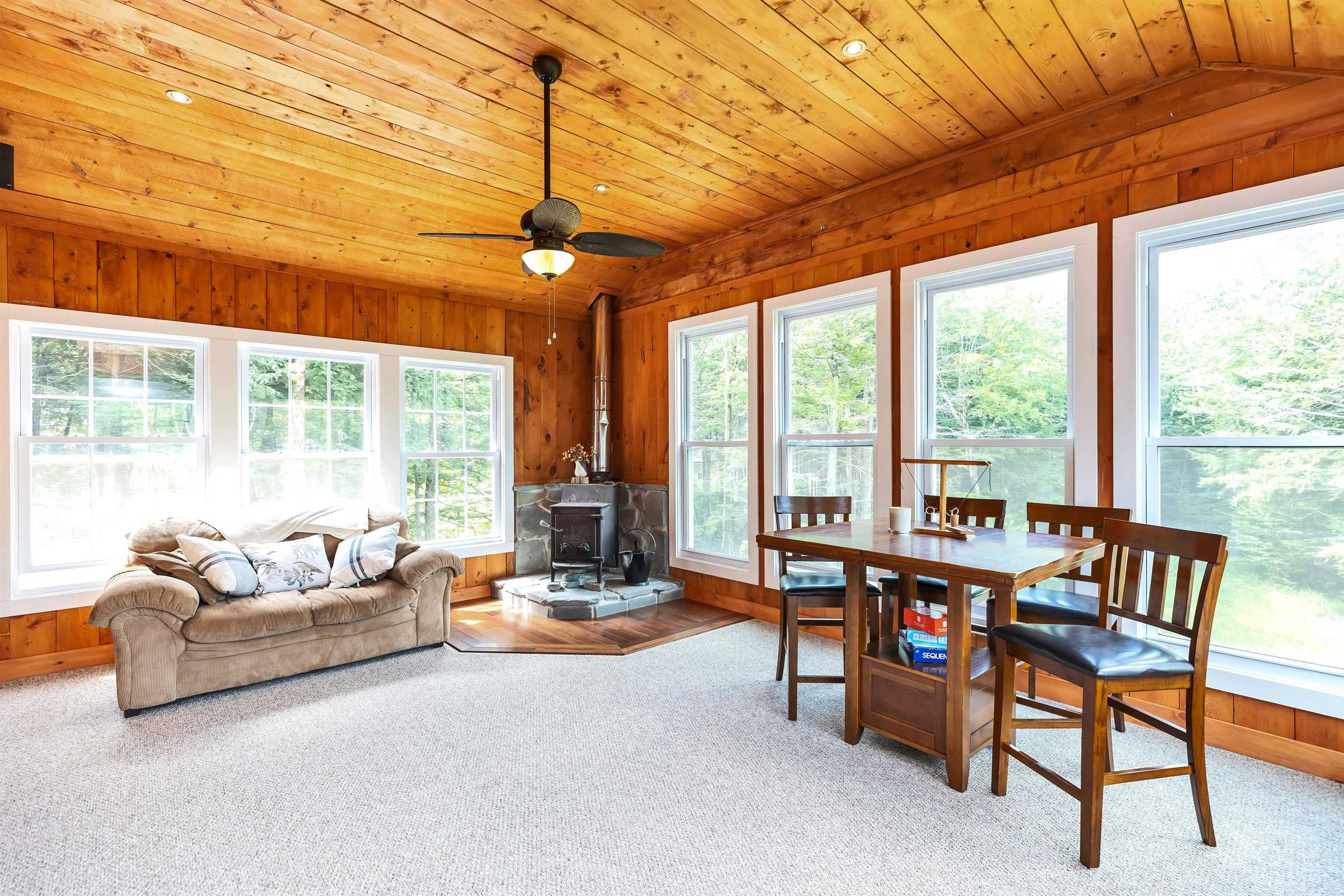 277 Buckley Road Weare, NH 03281 - Photo 5 of 40