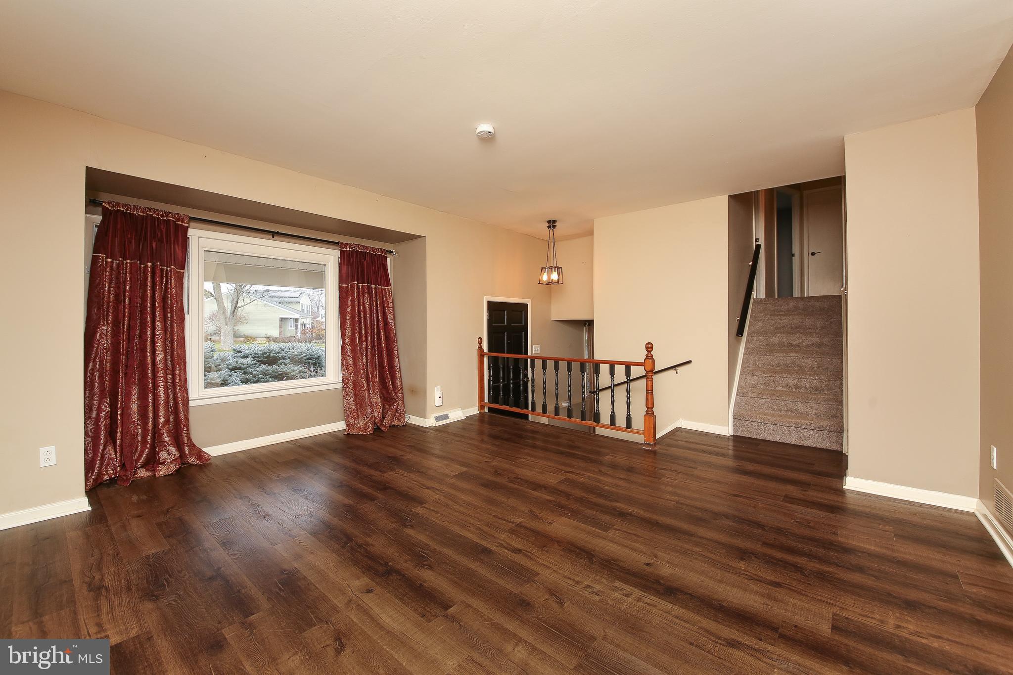 1273 Irma Road Warminster, PA 18974 - Photo 10 of 24 Gallery Image 10