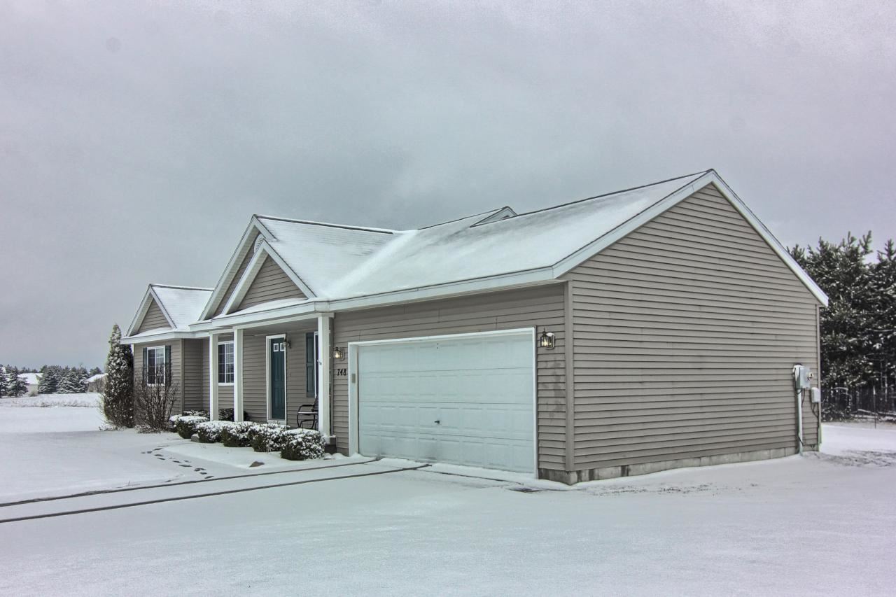 748 Strohm Road Traverse City, MI 49696 - Photo 2 of 26 1813933-1.JPG