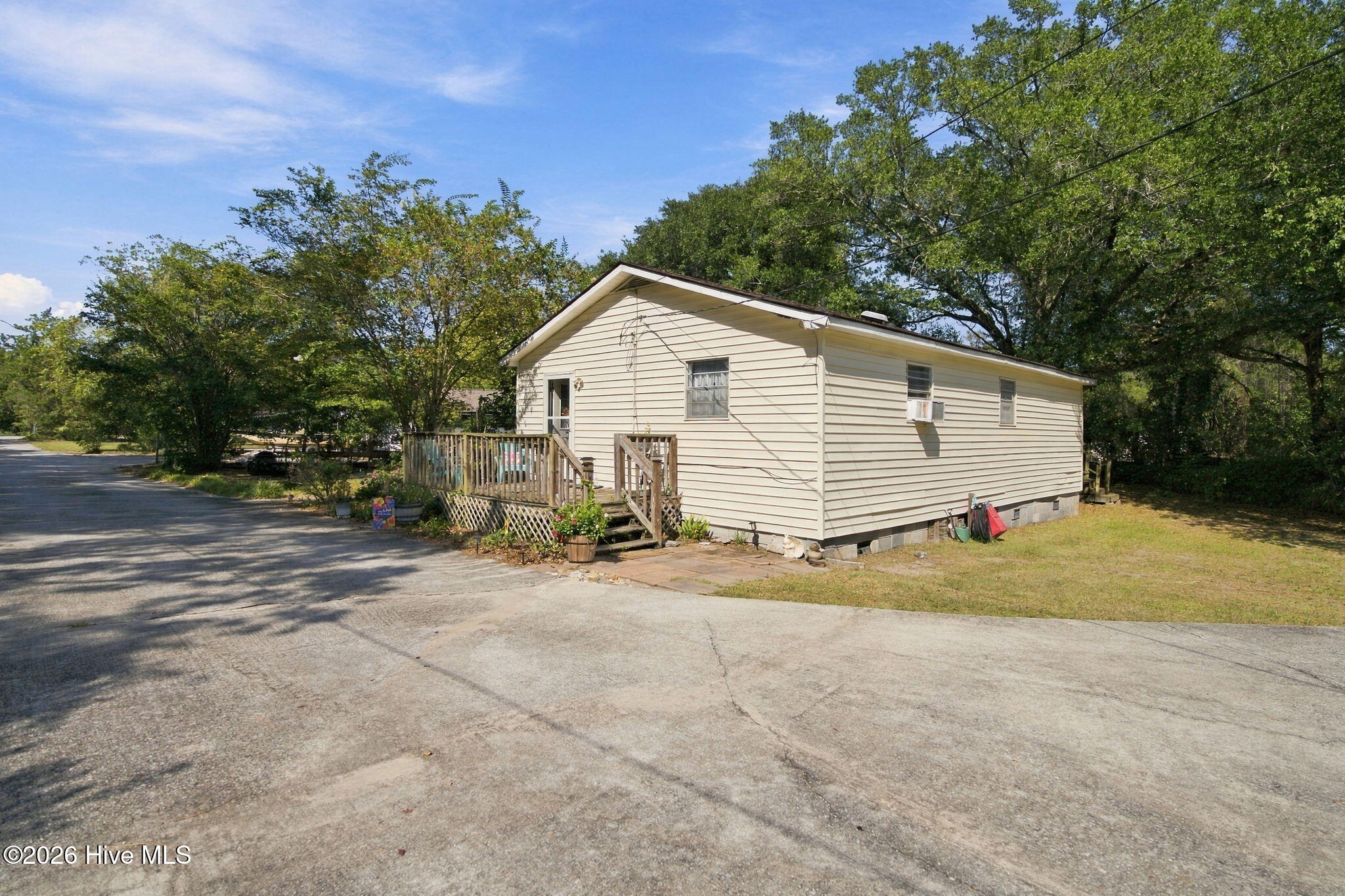 154 Bryan Road Wilmington, NC 28412 - Photo 5 of 46 Gallery Image 5