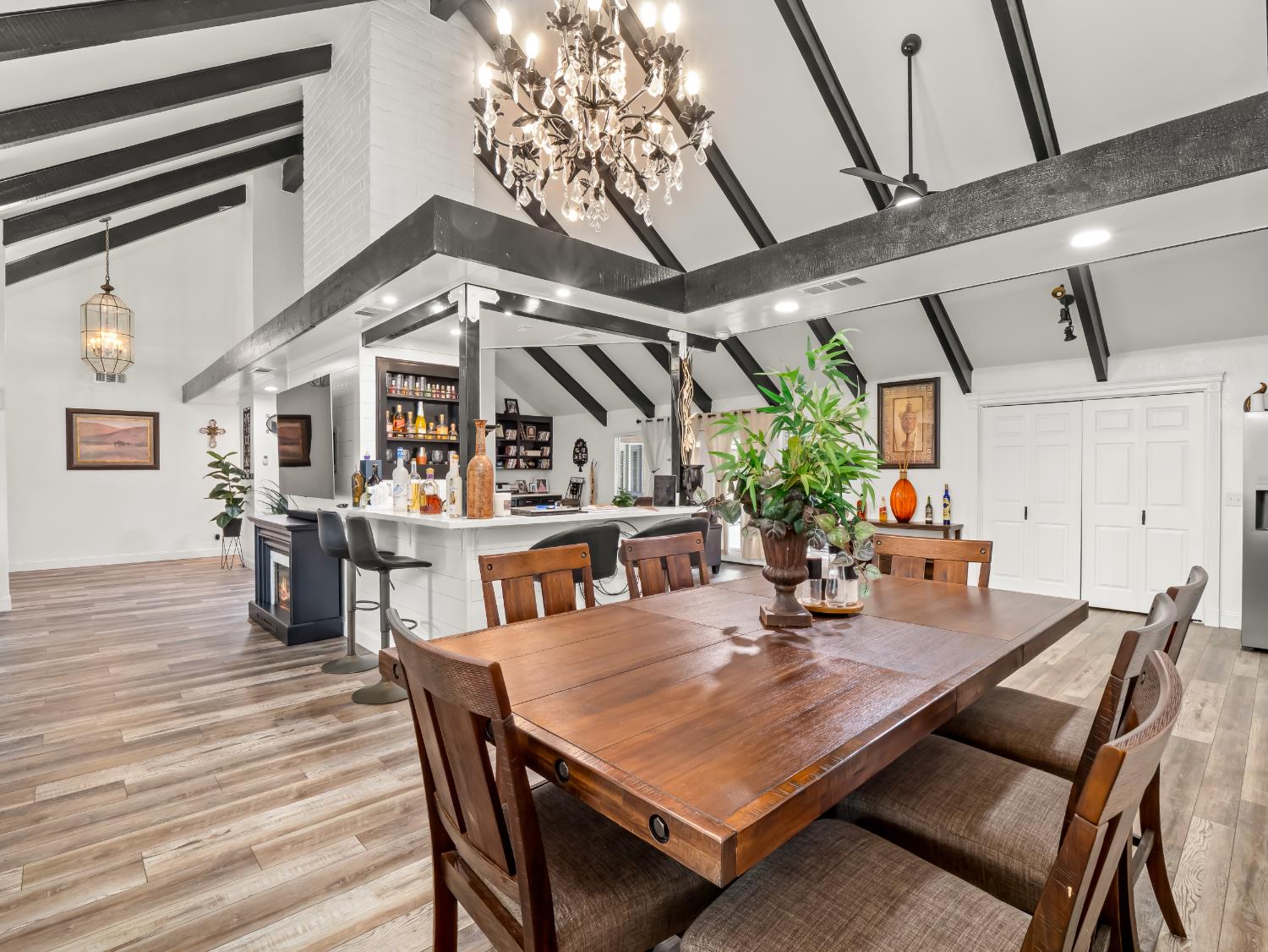 1691 South Bailey Avenue Fresno, CA 93727 - Photo 20 of 41 a view of a dining room with furniture and wooden floor