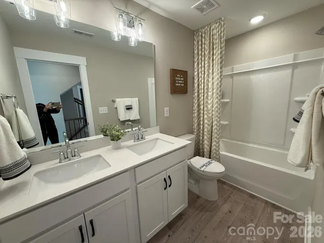 $579,500 | 5104 Verona Road, Charlotte, NC 28213