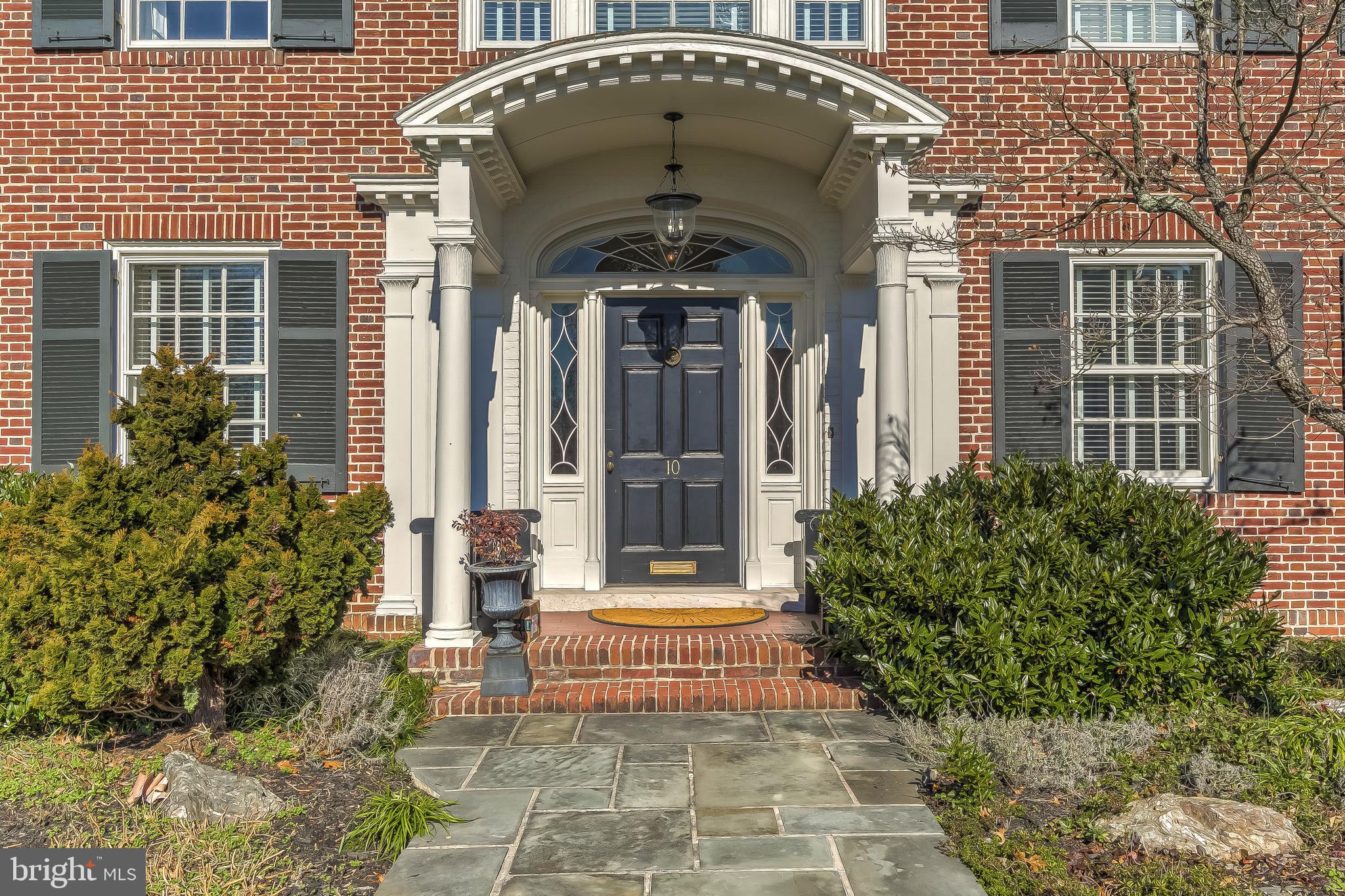 10 Whitfield Road Baltimore, MD 21210 - Photo 2 of 53 Main Entry