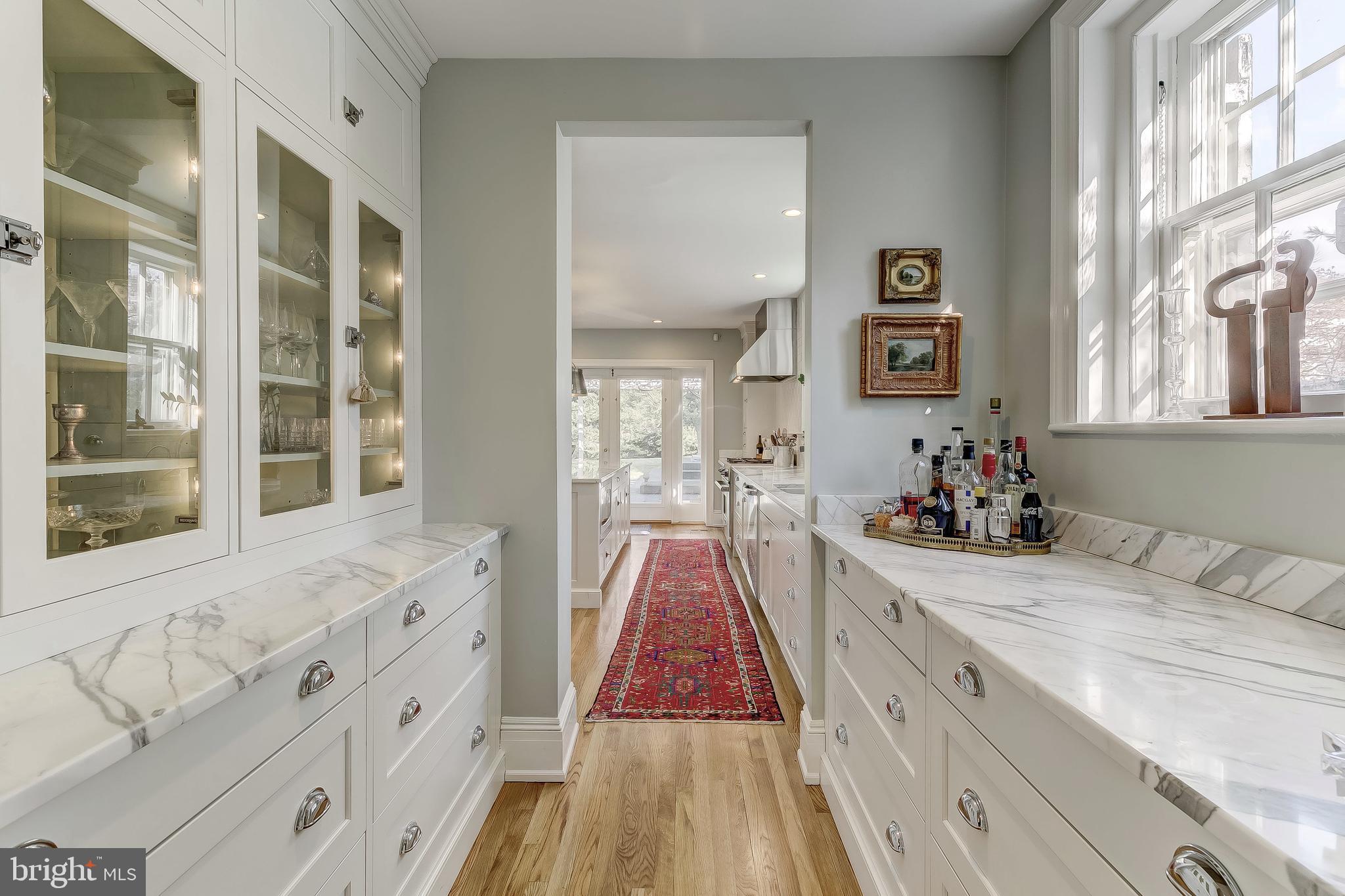 10 Whitfield Road Baltimore, MD 21210 - Photo 21 of 53 Butler's Pantry