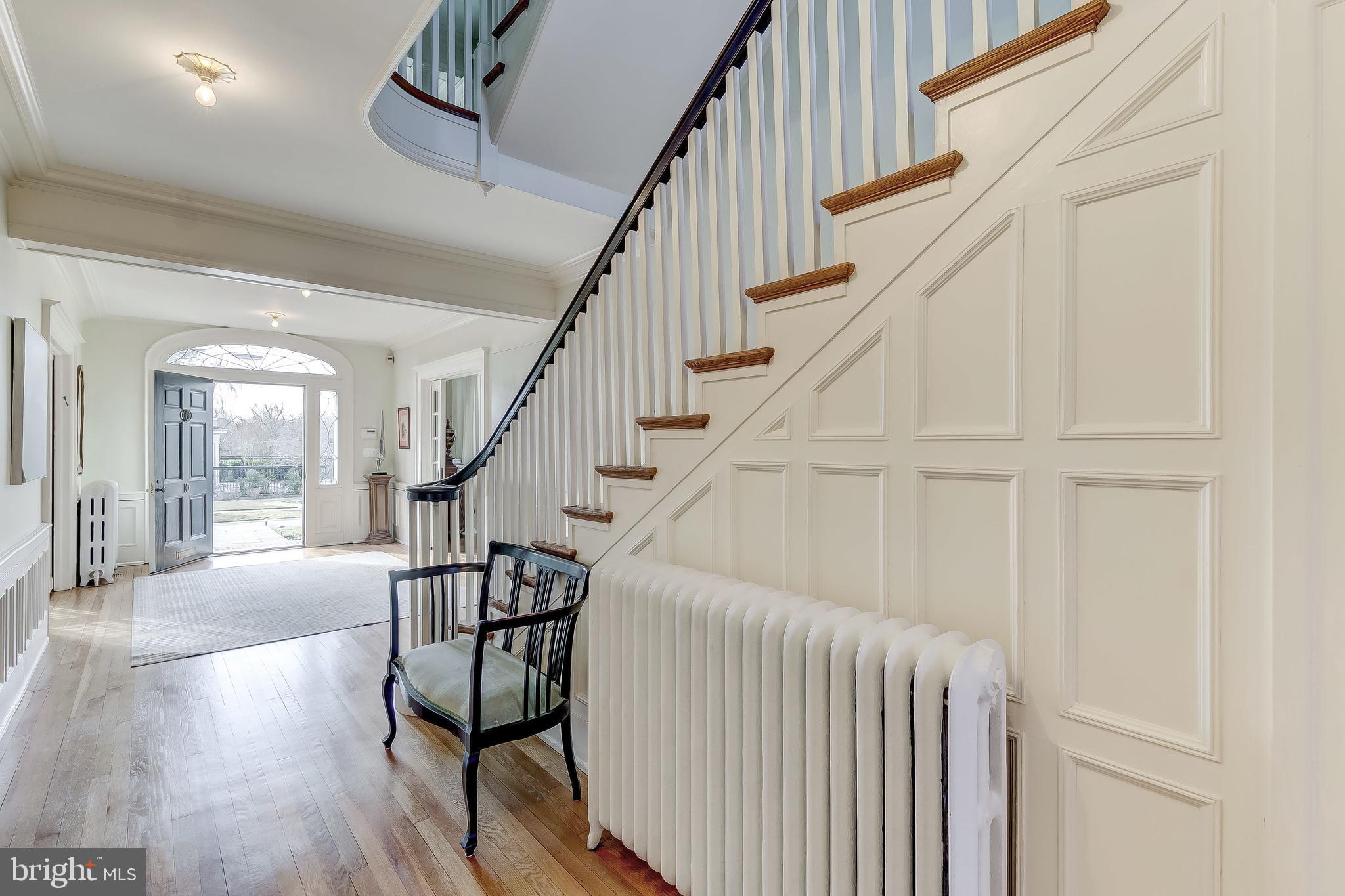 10 Whitfield Road Baltimore, MD 21210 - Photo 4 of 53 Foyer