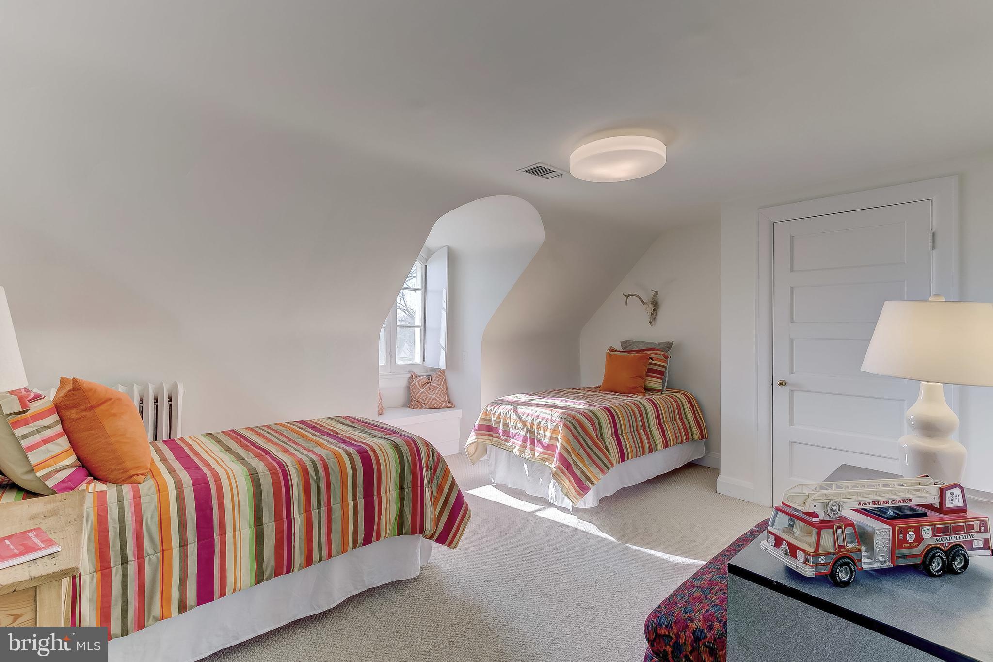 10 Whitfield Road Baltimore, MD 21210 - Photo 43 of 53 Bedroom