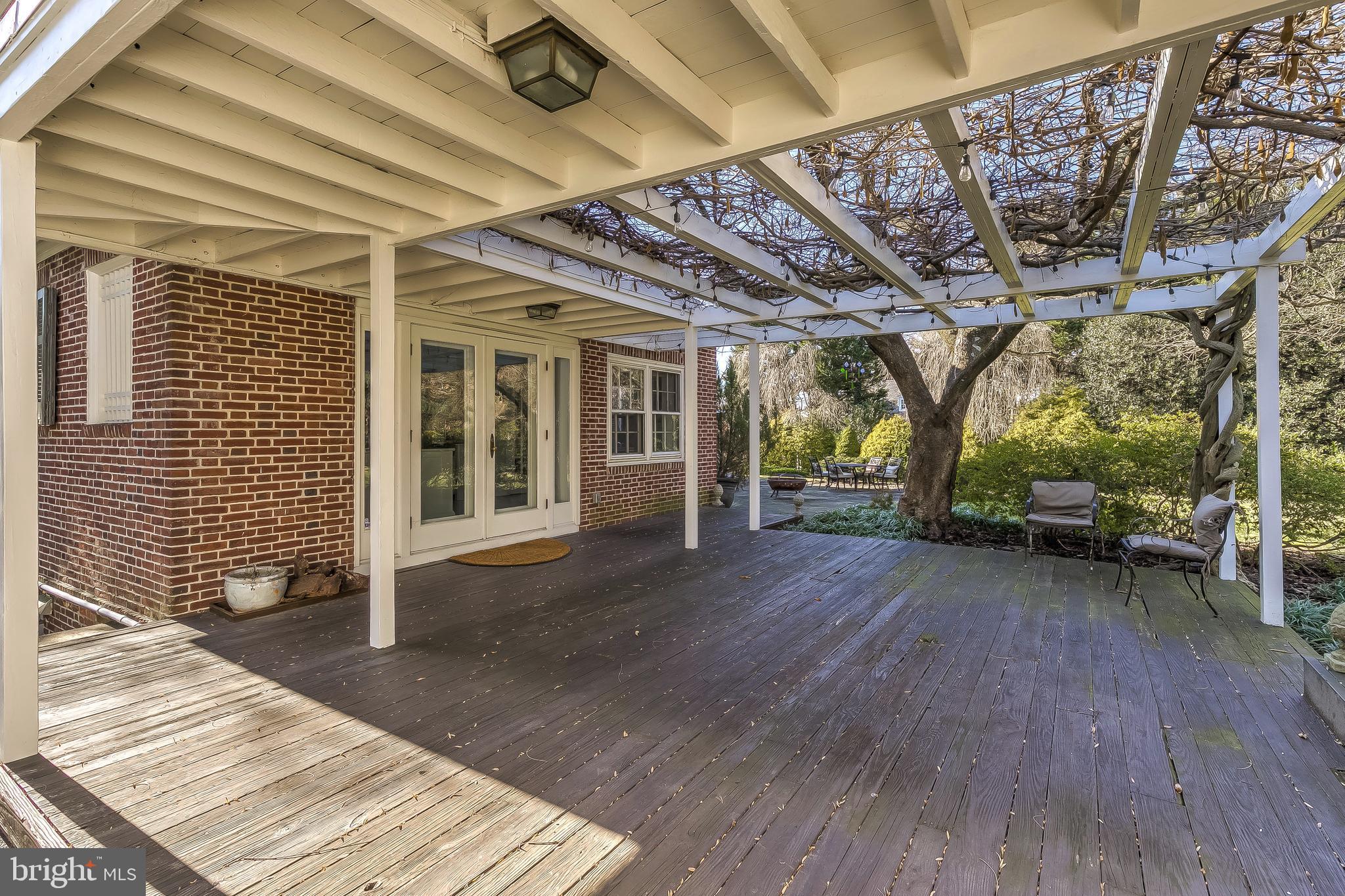 10 Whitfield Road Baltimore, MD 21210 - Photo 49 of 53 Deck