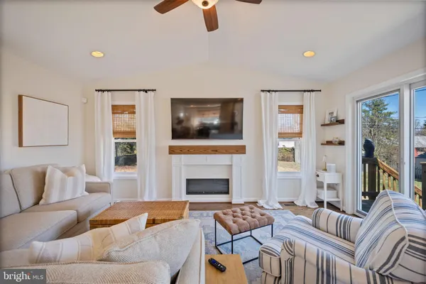 $515,000 | 6 Pickett Road, Lutherville-Timonium, MD 21093