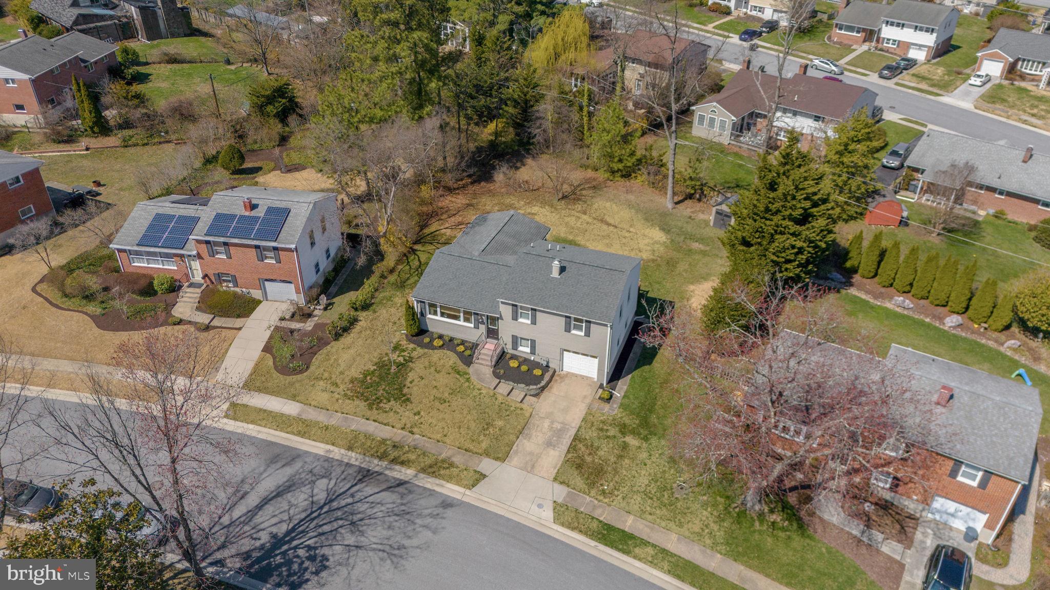 6 Pickett Road Lutherville-Timonium, MD 21093 - Photo 4 of 52