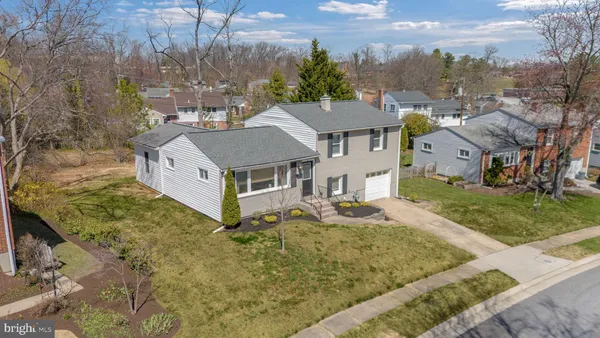 $515,000 | 6 Pickett Road, Lutherville-Timonium, MD 21093