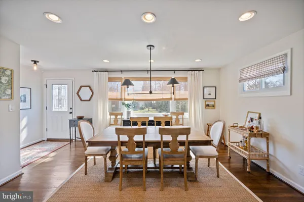 $515,000 | 6 Pickett Road, Lutherville-Timonium, MD 21093