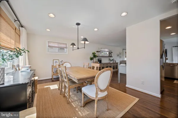 $515,000 | 6 Pickett Road, Lutherville-Timonium, MD 21093