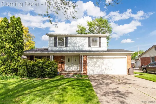 $385,000 | 2118 Alexander Drive, Troy, MI 48083