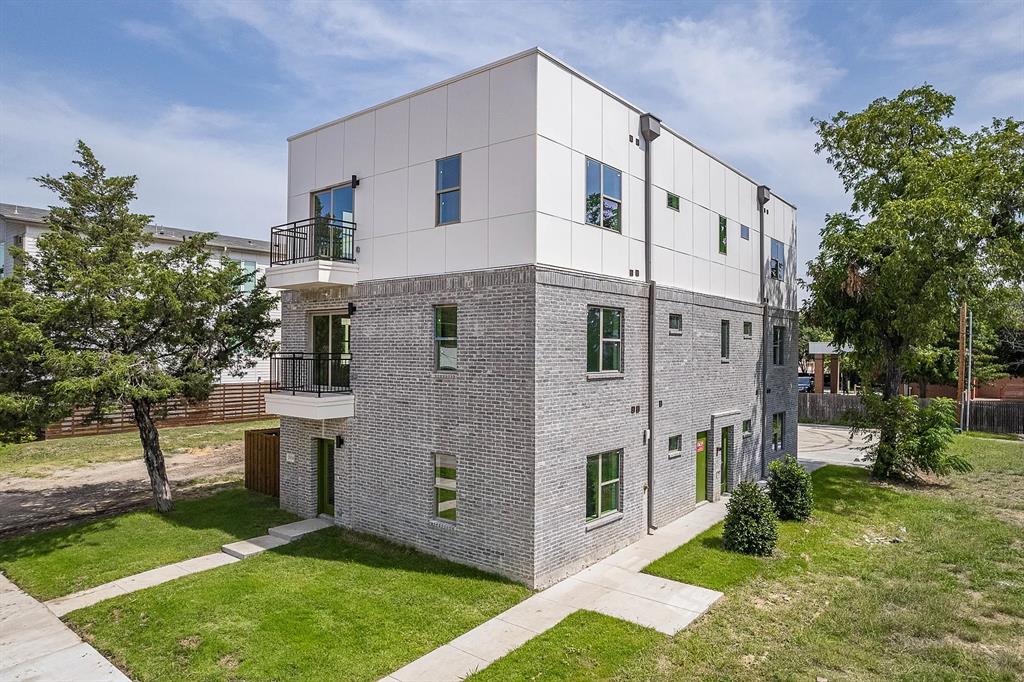 7370 Rural Avenue, Unit 303 Dallas, TX 75235 - Photo 1 of 8