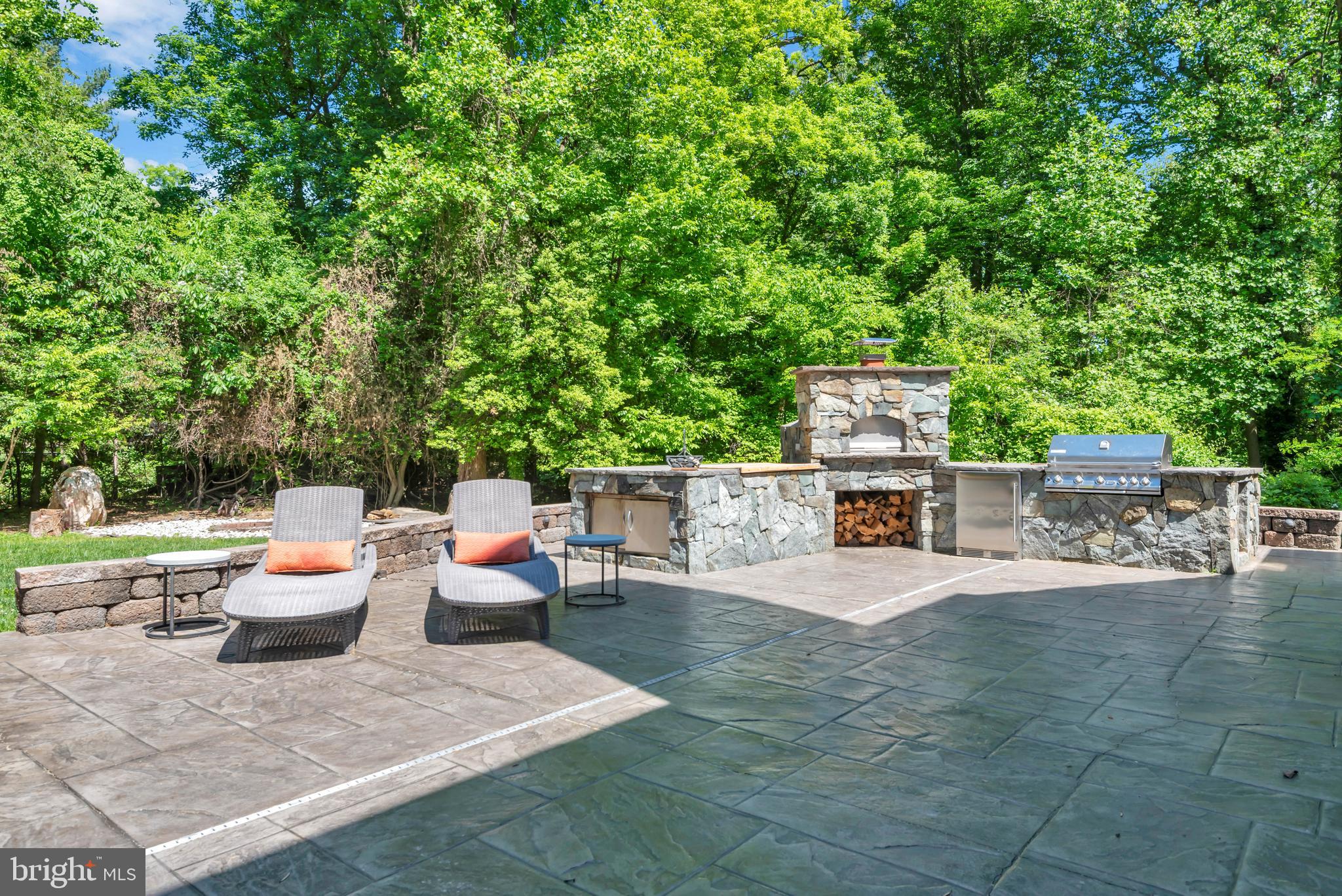 1603 Waters Ridge Court Arnold, MD 21012 - Photo 6 of 94 Outdoor Kitchen with pizza Oven