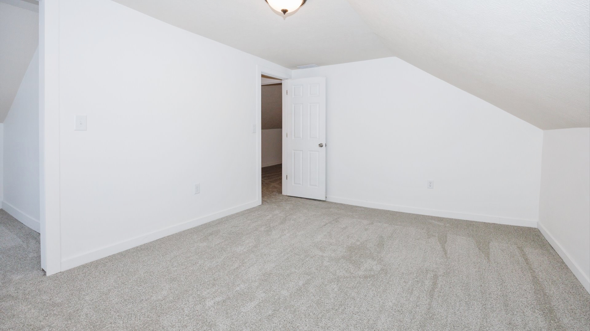 300 East South Street Atlanta, IL 61723 - Photo 38 of 69 a view of an empty room
