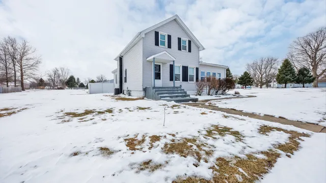 $249,900 | 300 East South Street, Atlanta, IL 61723