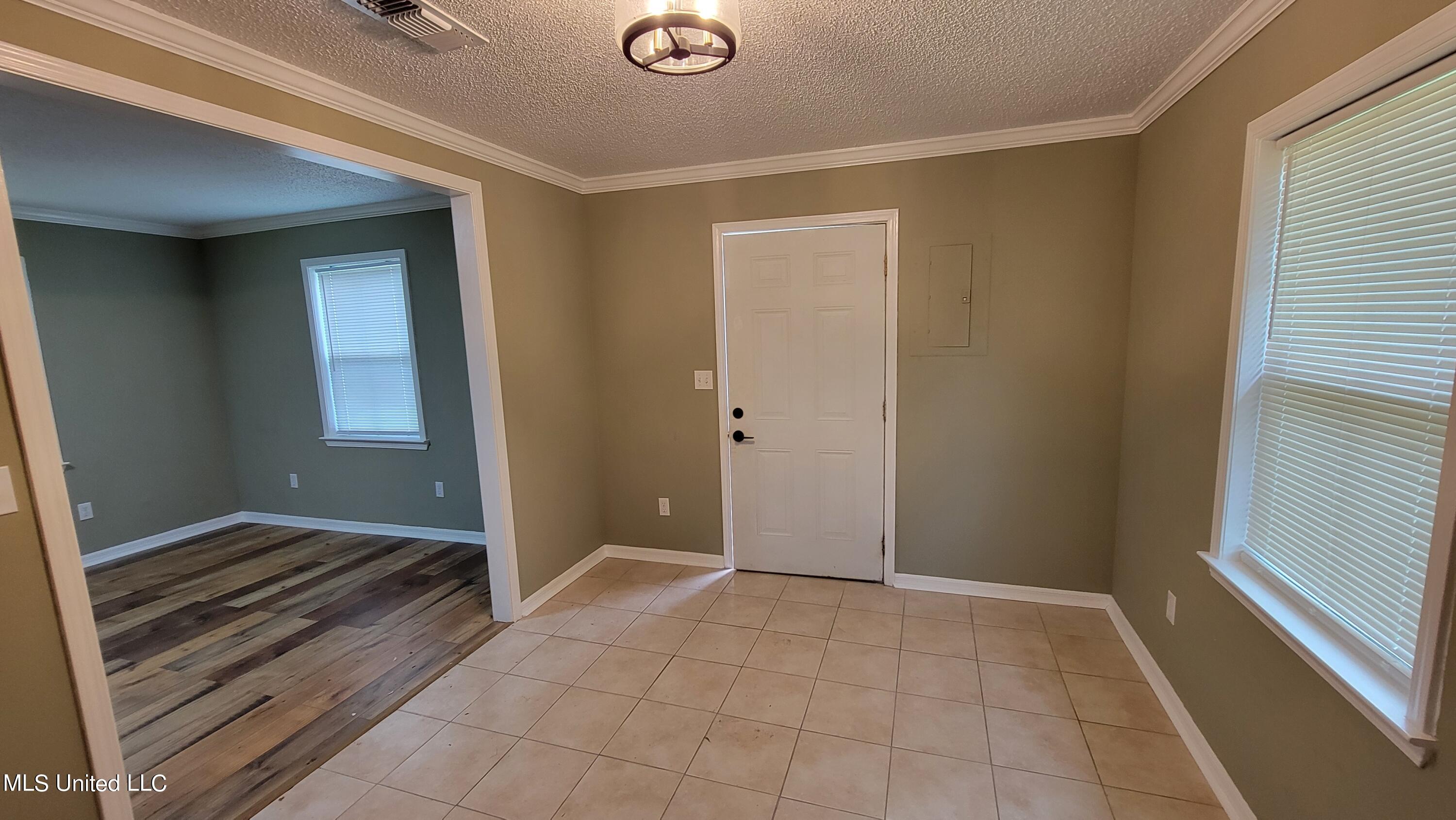 15301 Cable Bridge Road Gulfport, MS 39503 - Photo 5 of 20 20240712_124251
