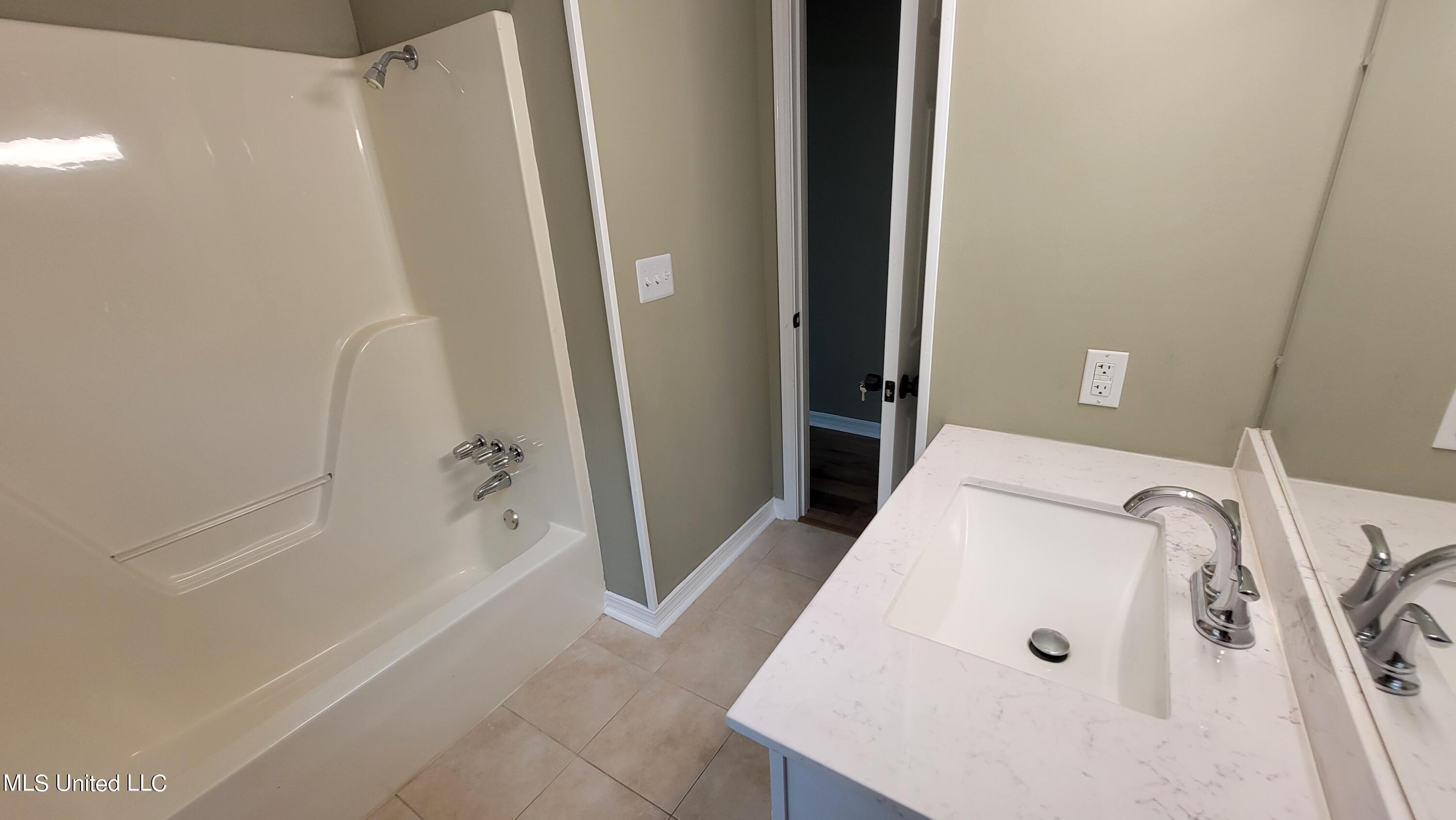 15301 Cable Bridge Road Gulfport, MS 39503 - Photo 8 of 20 20240712_124329