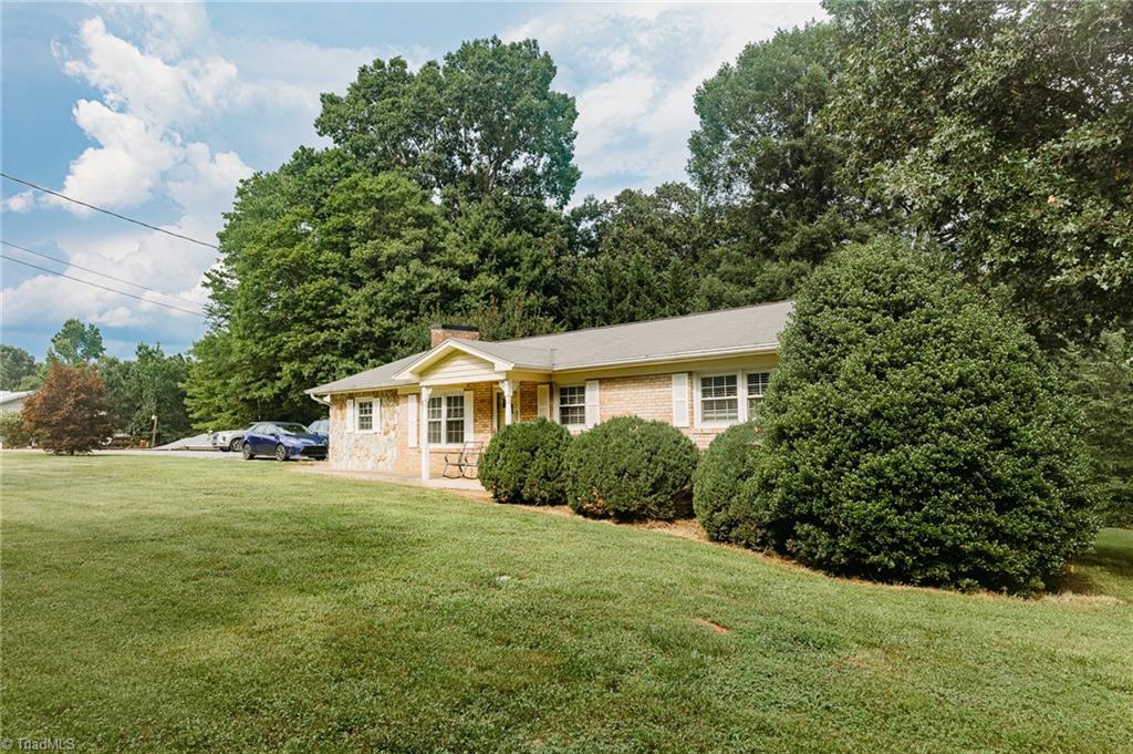 1825 Rilla Street Asheboro, NC 27205 - Photo 2 of 36 Gallery Image 2