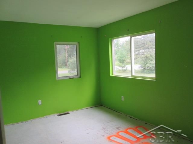 1516 South 10 Mile Road Midland, MI 48640 - Photo 10 of 17 31329061-9.JPG