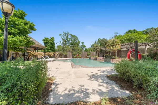 $495,000 | 35261 Beverly Hills Drive, Prairieville, LA 70769