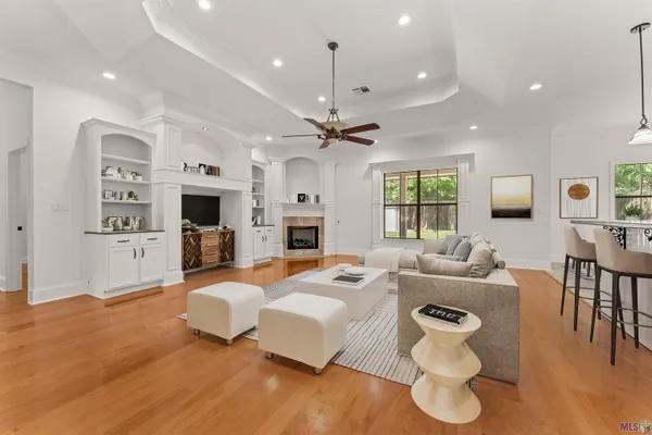 $495,000 | 35261 Beverly Hills Drive, Prairieville, LA 70769