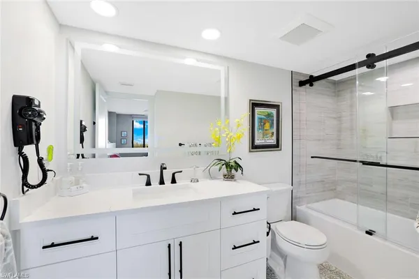 $699,000 | 17 Bluebill Avenue, Unit 206, Naples, FL 34108