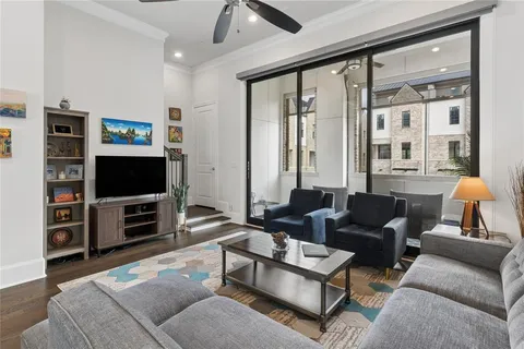 $659,900 | 625 Dalton Lane, Irving, TX 75039