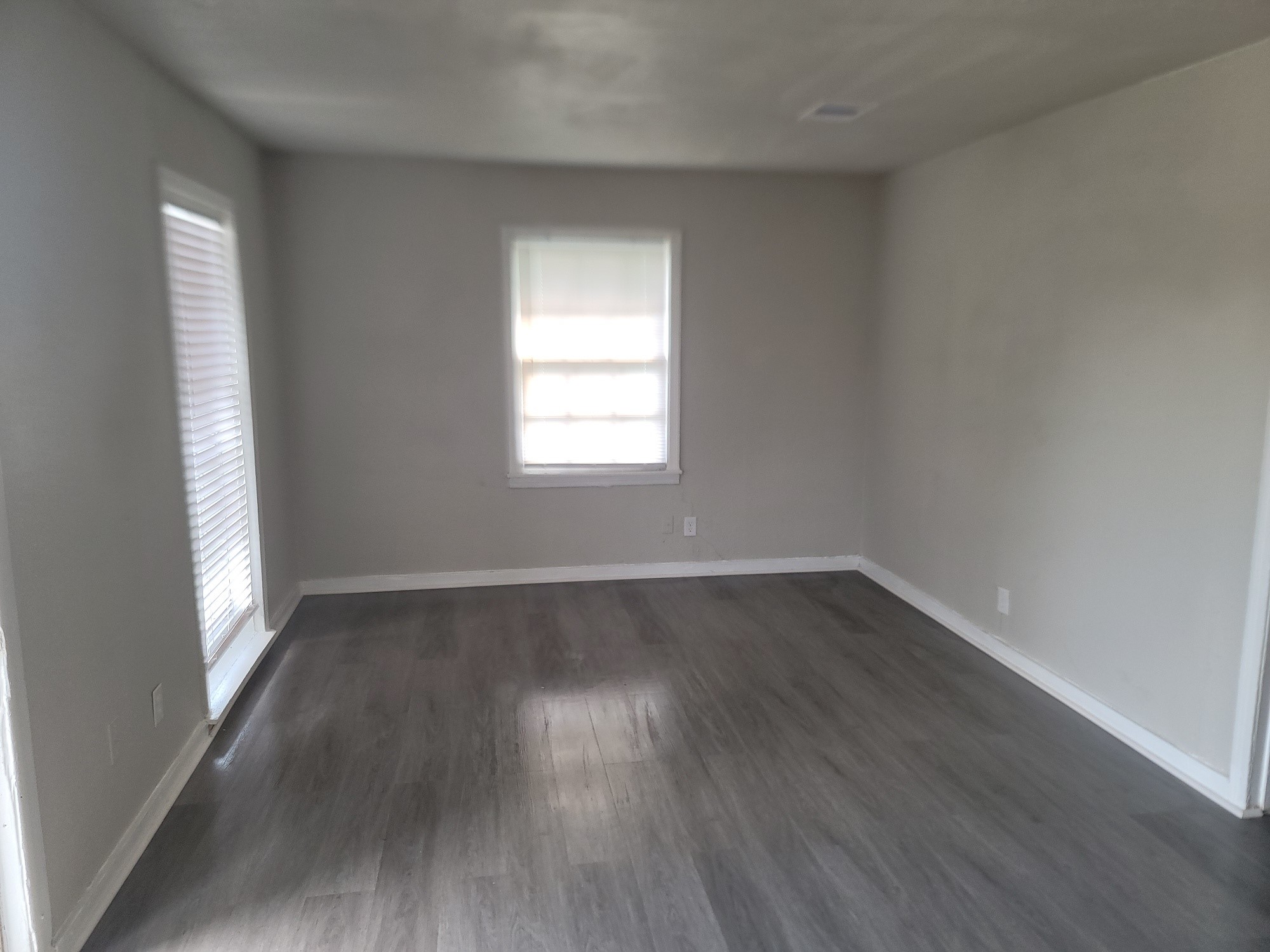 5322 Pershing Street Houston, TX 77033 - Photo 11 of 22