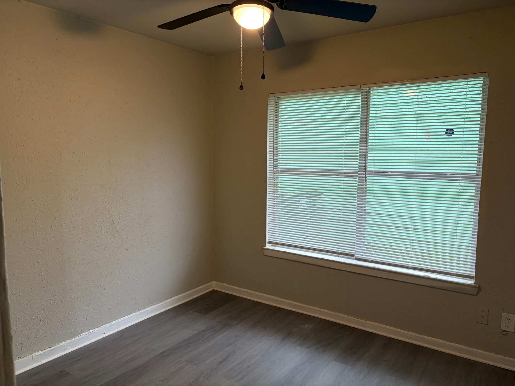 5322 Pershing Street Houston, TX 77033 - Photo 15 of 22