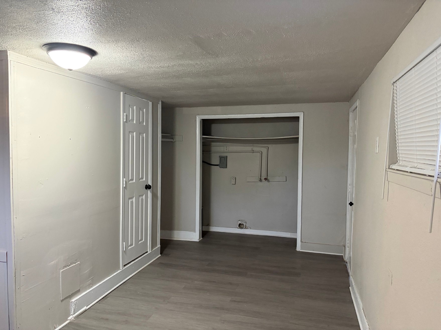 5322 Pershing Street Houston, TX 77033 - Photo 7 of 22