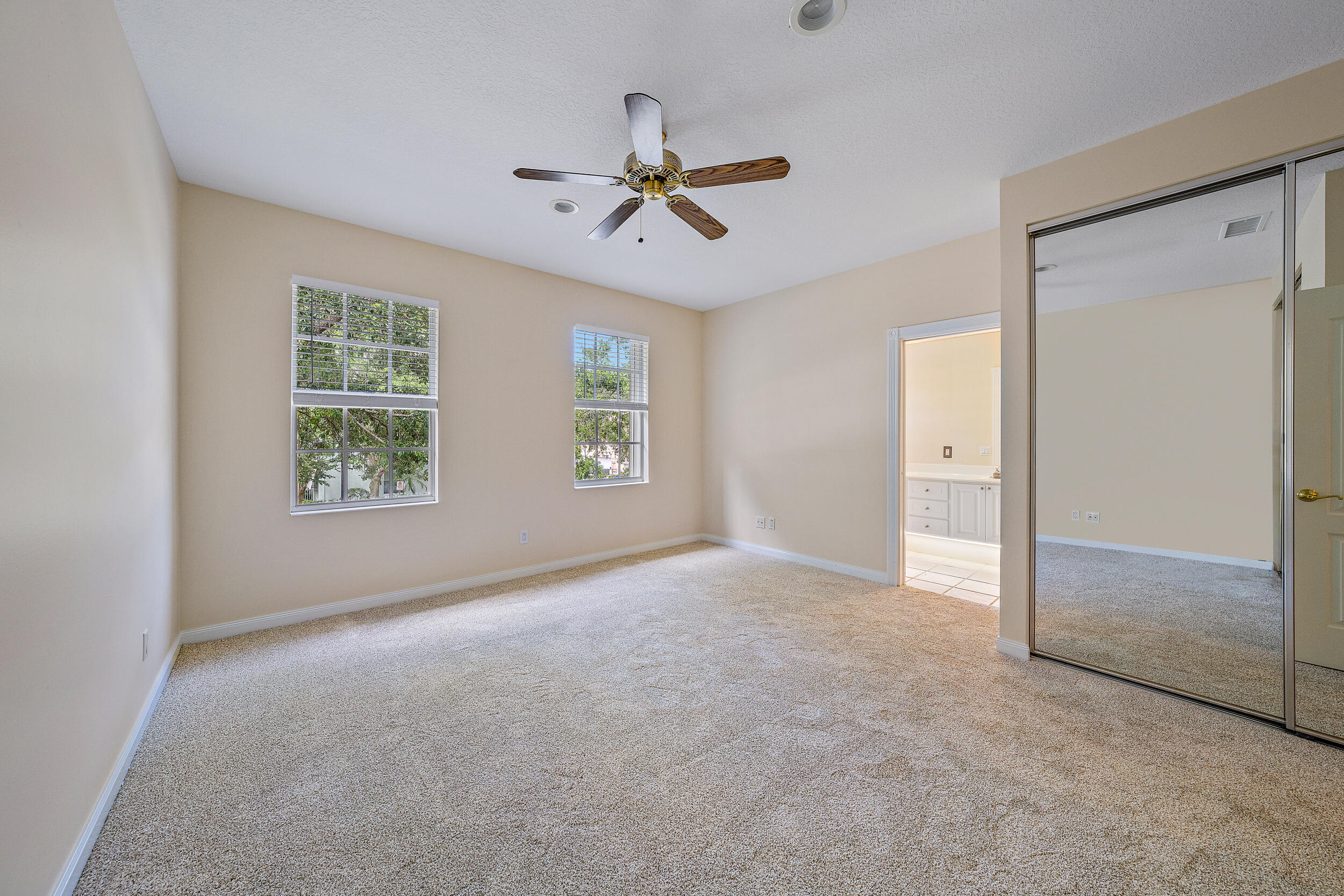 325 Legare Court Jupiter, FL 33458 - Photo 11 of 16 325 Legare Ct-11