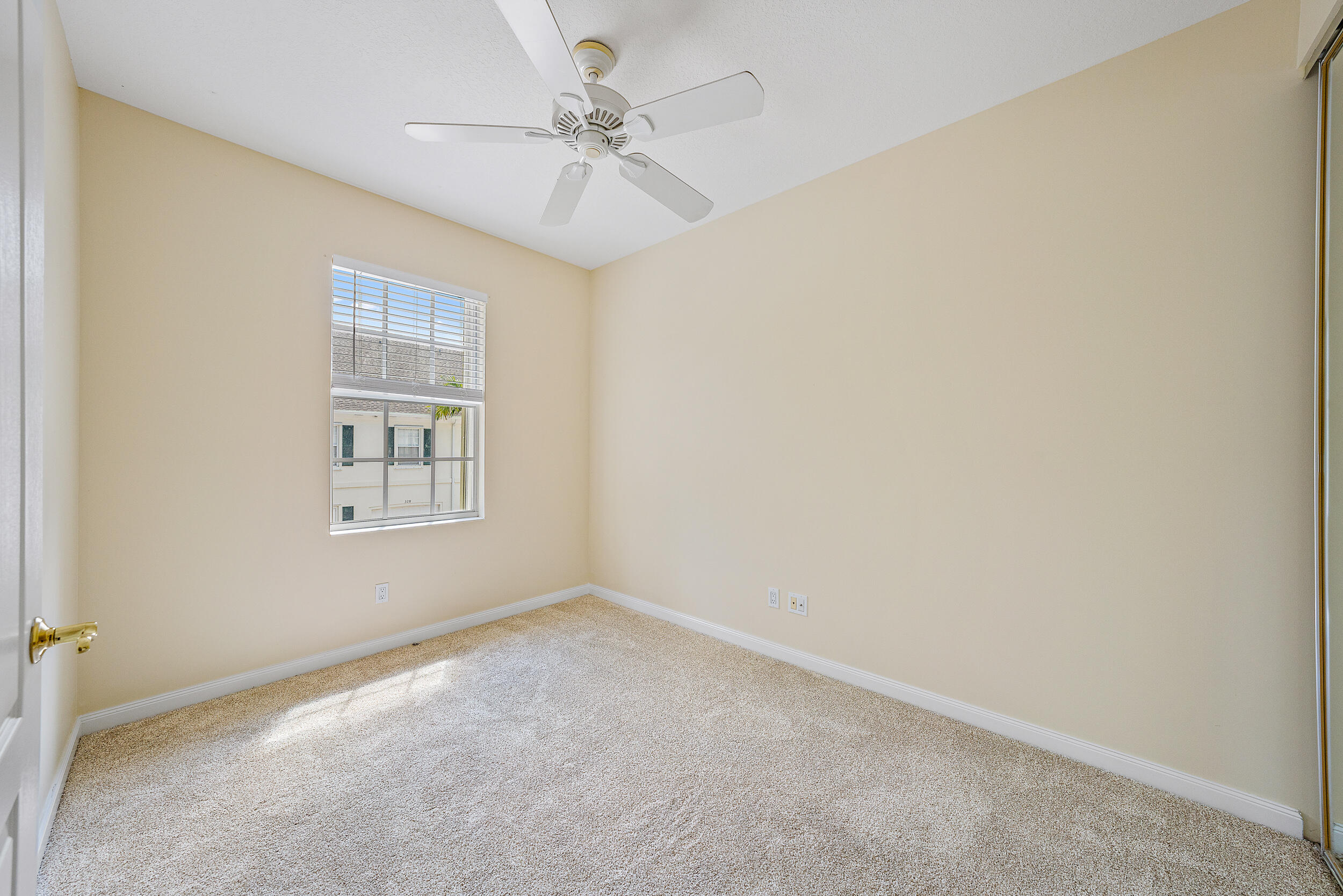 325 Legare Court Jupiter, FL 33458 - Photo 15 of 16 325 Legare Ct-15