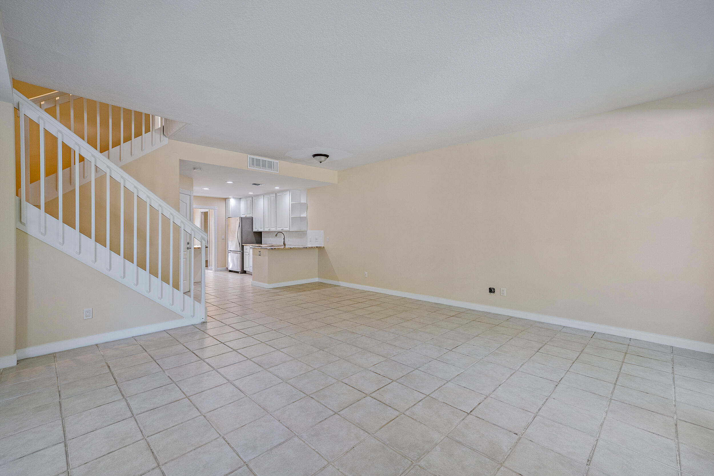 325 Legare Court Jupiter, FL 33458 - Photo 6 of 16 325 Legare Ct-4