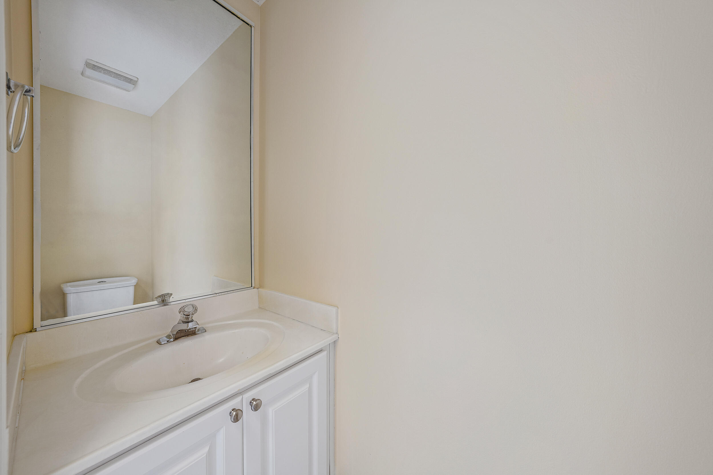 325 Legare Court Jupiter, FL 33458 - Photo 9 of 16 325 Legare Ct-9