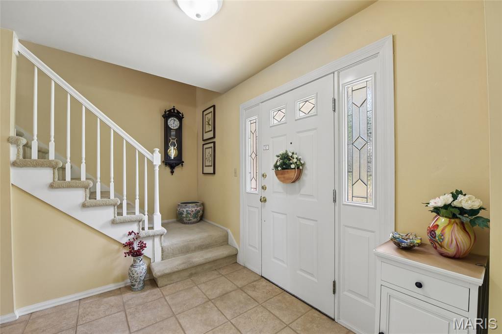 13116 Huntercreek Ridge Road St. Louis, MO 63131 - Photo 2 of 38