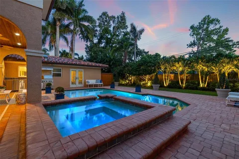 $2,250,000 | 1124 Seville Lane Northeast, St. Petersburg, FL 33704