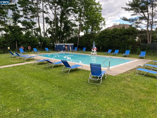 $2,200 | 107 Bellgrove Drive, Unit 3B, Mahwah, NJ 07430