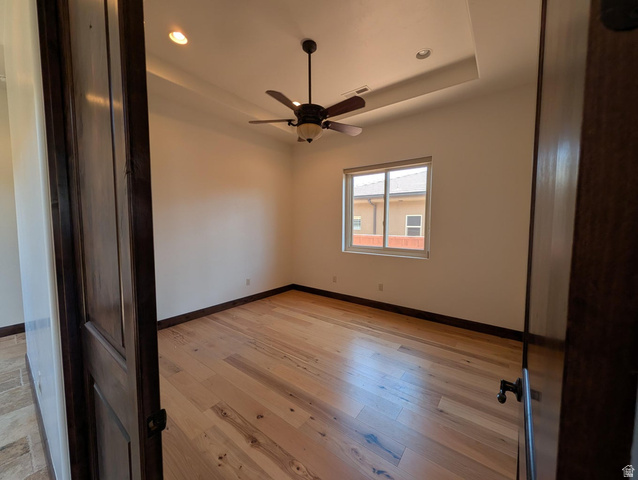 372 South Leoni Way Washington, UT 84780 - Photo 12 of 48