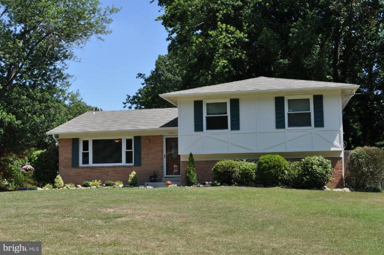 7845 Brompton Street Springfield, VA 22152 - Photo 21 of 21 Exterior (Front)