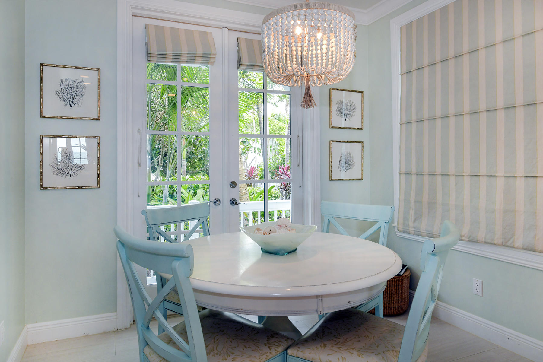 5 Sunset Key Drive Key West, FL 33040 - Photo 16 of 37 a dining room with furniture and window