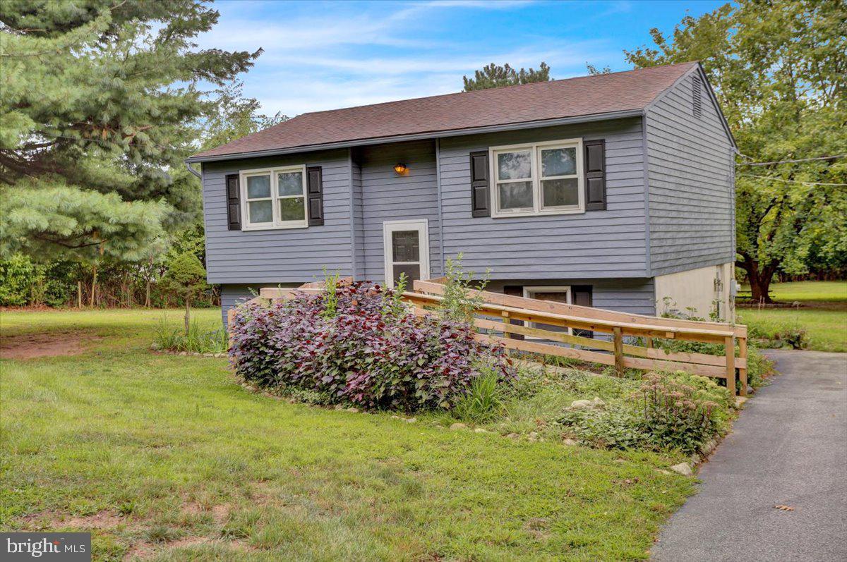 27 West Conestoga Road Elverson, PA 19520 - Photo 1 of 27 Gallery Image 1