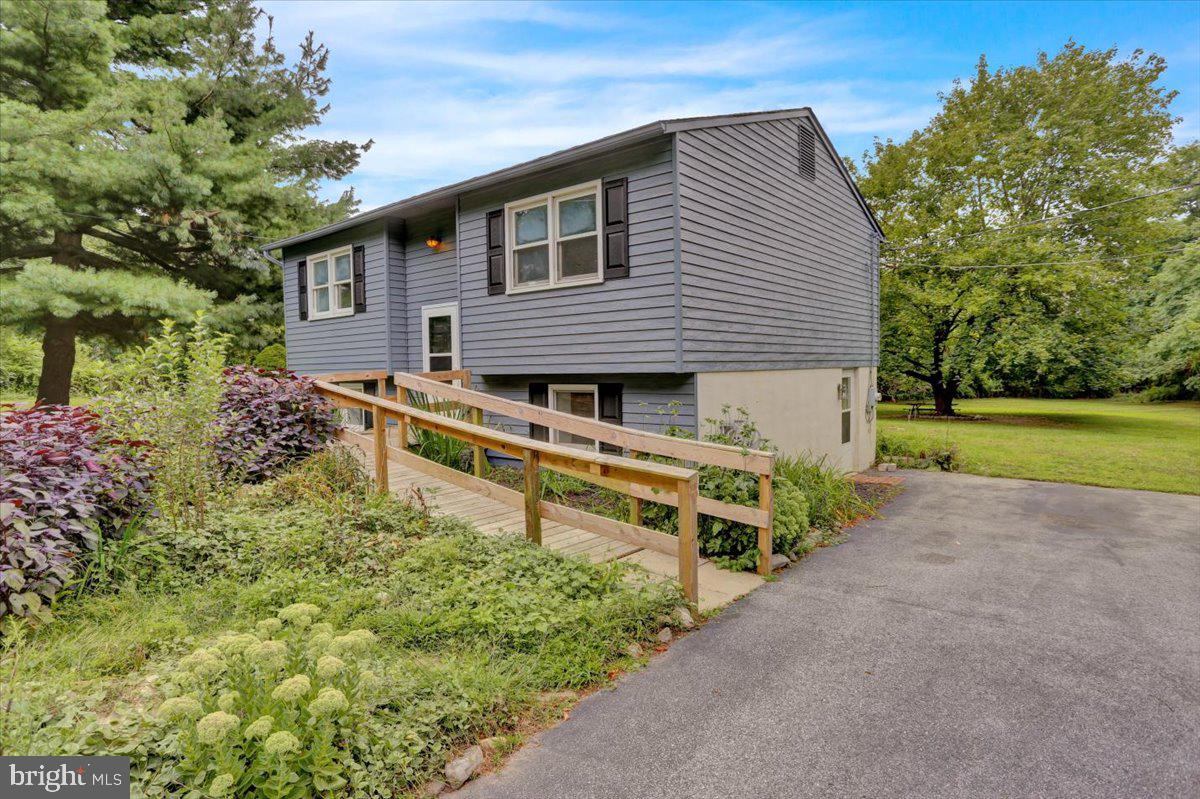 27 West Conestoga Road Elverson, PA 19520 - Photo 3 of 27 Gallery Image 3