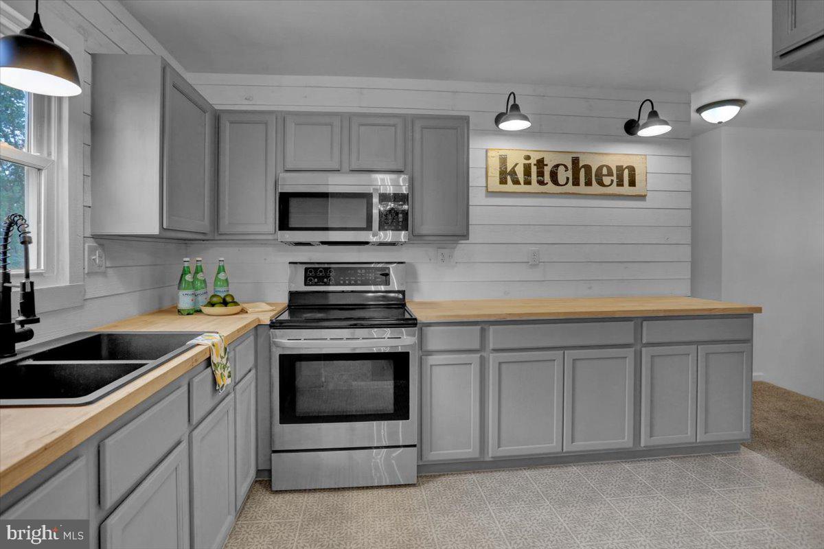 27 West Conestoga Road Elverson, PA 19520 - Photo 4 of 27 Gallery Image 4