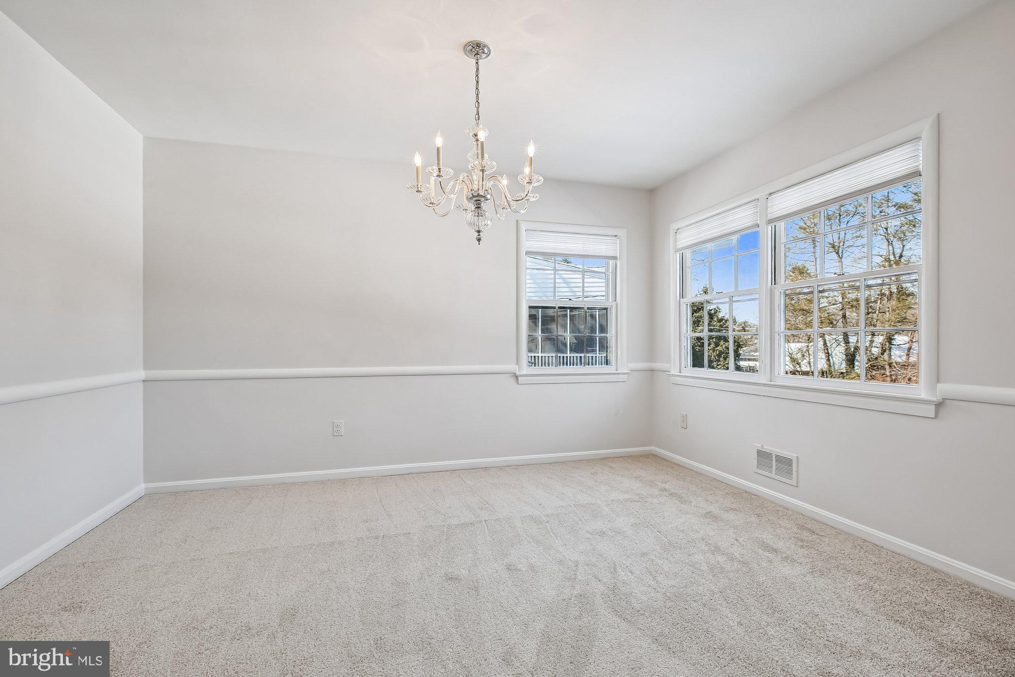 606 Winhall Way Silver Spring, MD 20904 - Photo 27 of 77 Dining Room
